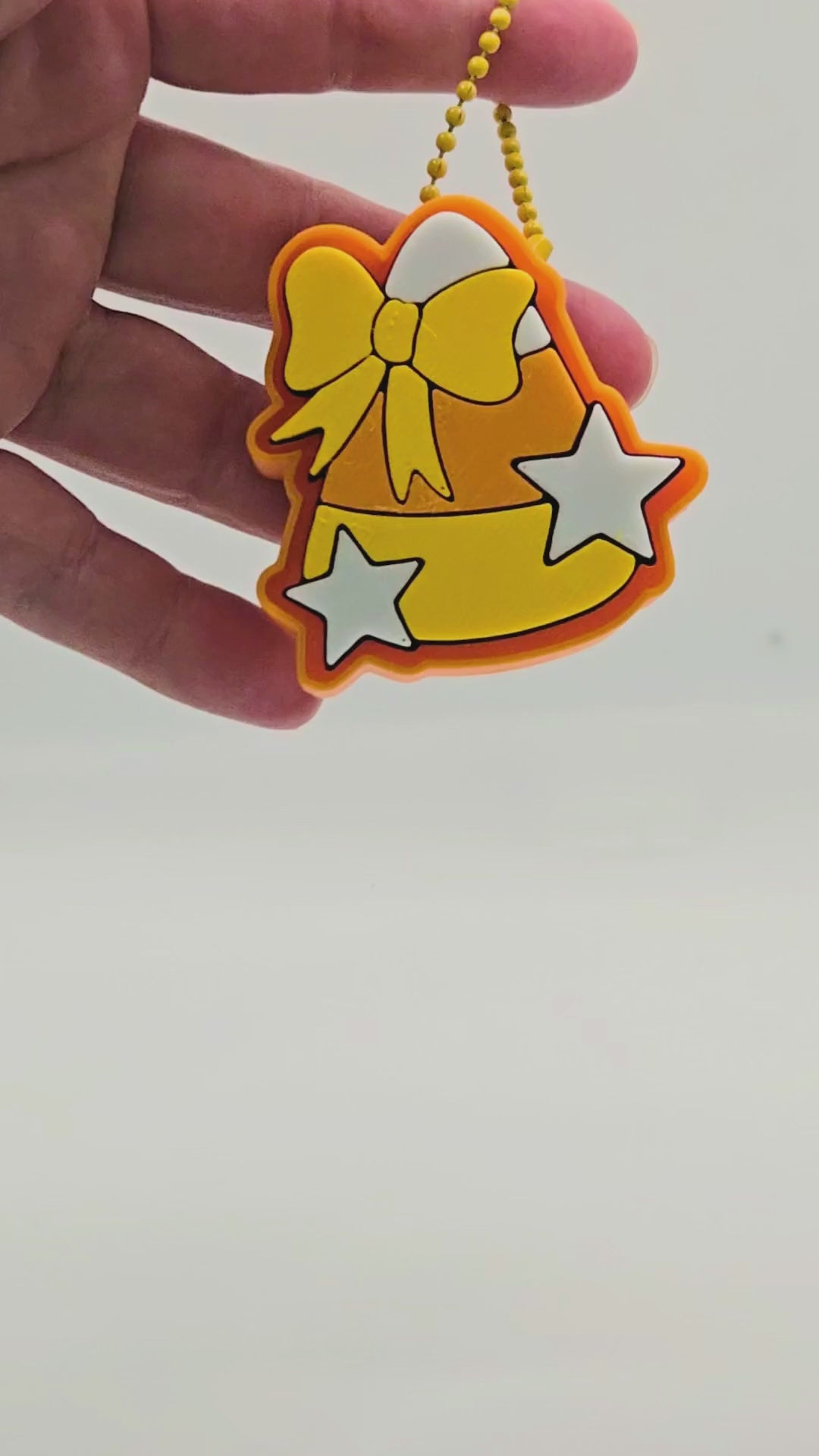 a video representation of how a fidget clicker works